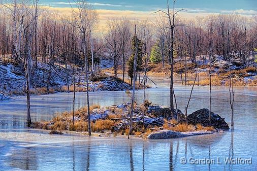 Little Rocky Island_20069.jpg - Photographed in the Canadian Shield near Rideau Ferry, Ontario, Canada.